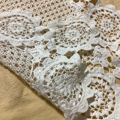 ハンドメイド　レース編み　テーブルセンター　テーブルクロス　ホワイト　37×73の画像