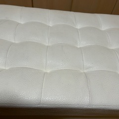 ベンチソファー白の画像