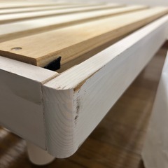 シングルベッド 白 木製 シンプル／丸められるマット付／府中市／4階EVなし 手伝い可 ※明日（月）引き取り希望の画像