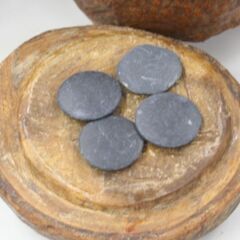 碁石 碁笥セット 蛤白石 216個 那智黒石 172個 厚さ4～5mm位 産地不明 変わった形の碁笥 札幌市 清田区 平岡の画像