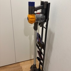 [12/14引き取り可能な方のみ]ダイソン　掃除機　アタッチメント豊富の画像