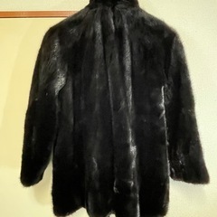 SAGA MINK ミンクファーコート 毛皮 ミンク ファーコート ブラック　 リアルファー ミドル丈の画像