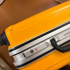 【無料】スーツケースの画像