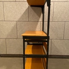 パソコンデスクの画像