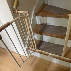 【交渉中】croomy  ベビーゲートの画像