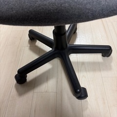 普通の椅子
の画像