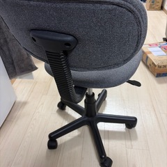 普通の椅子
の画像