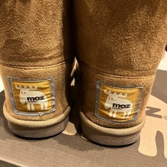 moz ボアブーツ　22センチの画像
