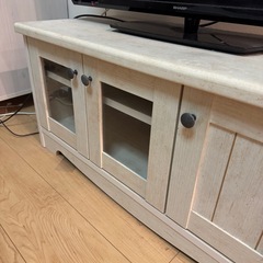 テレビ台の画像