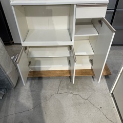 配達可【食器棚幅90】【ニトリ】クリーニング済み【管理番号11412】金の画像