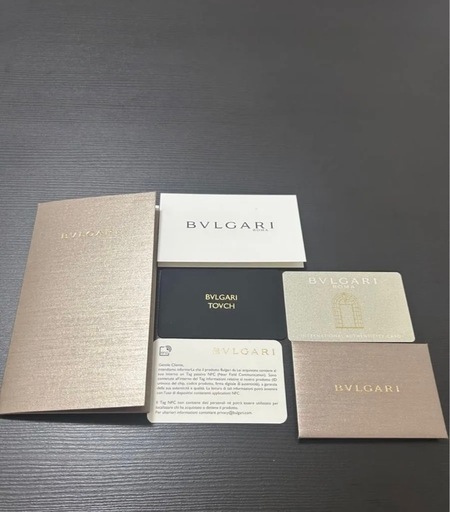 BVLGARI長財布
