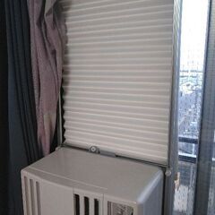 窓用エアコン 冷暖房機能付き ホワイトの画像