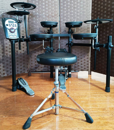 ご相談中：ROLAND V-Drums TD-11KV-S + Kick Pedal, Throan（電子ドラム キックぺダル、イス付き）