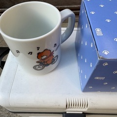 クーラーとカトラリーのセット
の画像