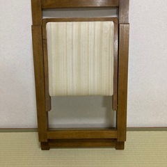 折りたたみ式　机と椅子の画像