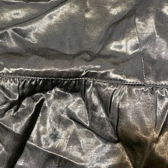 キャミソール 光沢のある素材の画像