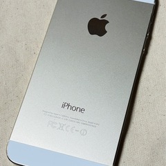 iPhone 5s 32GB ゴールド au ◇ 画面美品 ◇ ボタン全正常 ◇ 指紋認証OK ◇ Bluetooth/Wi-Fi ◇ カメラ動作◎の画像