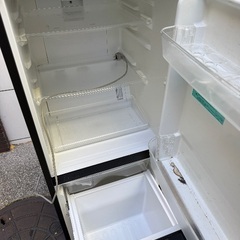 ハイアール2ドア冷蔵庫(2016年製)の画像