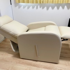 リクライニングチェアの画像