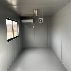 【三重】② 4坪ハウス　(土日引き取り可)　エアコン　8畳　コンテナハウス　ユニット　トレーラー　大型　事務所　倉庫　物置　【配送可】の画像