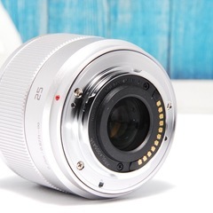 Panasonic LUMIX G 25mm☆単焦点レンズ☆ ミラーレスの画像