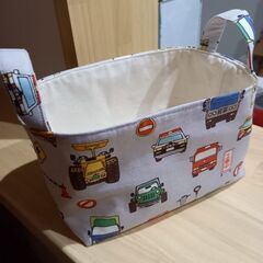 ⚠️0円出品⚠️布バスケット2つ(ハンドメイドの物)(乗り物柄)の画像