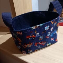 ⚠️0円出品⚠️布バスケット2つ(ハンドメイドの物)(乗り物柄)の画像