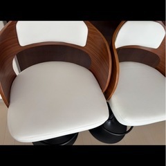 ハイチェア2脚　美品　傷なし　高さ調節ありの画像