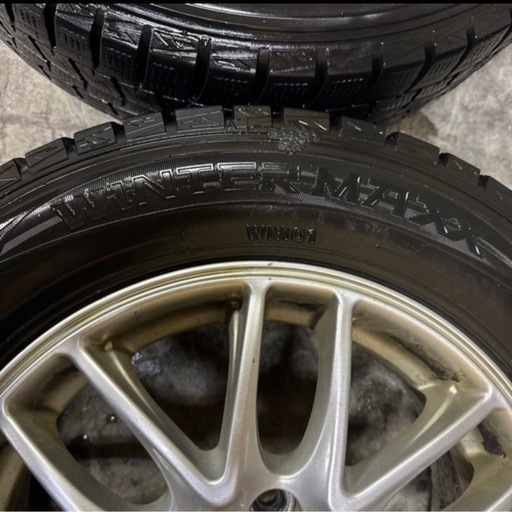 【取引中】スタッドレスタイヤ　ホイール付き 15インチ 195/65R15　