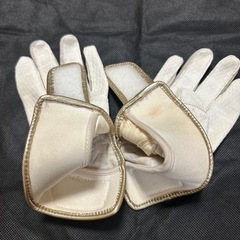 UNDER ARMOUR　バッティンググローブの画像