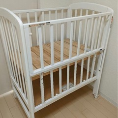 カトージミニベビーベッドハイポジションの画像