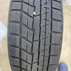 スタッドレスタイヤの画像