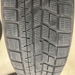 スタッドレスタイヤの画像