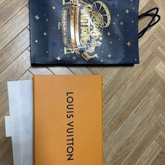 LOUIS VUITTONエシャルプ･シンプリーLV マフラーの画像