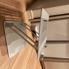 モニタースタンドの画像