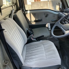 バンはありますがトラックは希少ですよねの画像