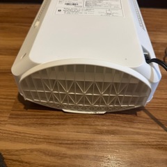 アイリスオーヤマ ファンヒーターの画像