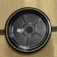 【新品未使用】　回転式オードブル皿　重箱　寿司桶の画像