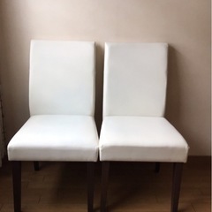 未使用 ダイニングチェア 2脚セット 送料込み ニトリ ホワイト 白の画像