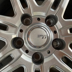 【2022年製】スタッドレスタイヤ205/60R16の画像