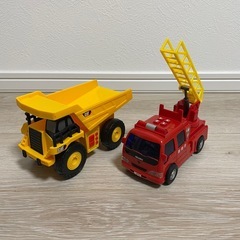 はたらく車のおもちゃの画像
