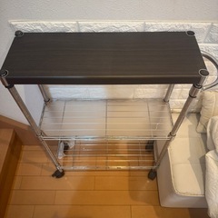 木テーブルメタルラック
の画像