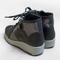 Reidroc VITA NOVA レザースニーカー 23cm 厚底 ファスナーの画像