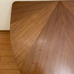 半円テーブルの画像