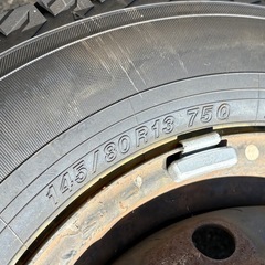ダイハツ　雪タイヤ　145/80R13溝バッチリの画像