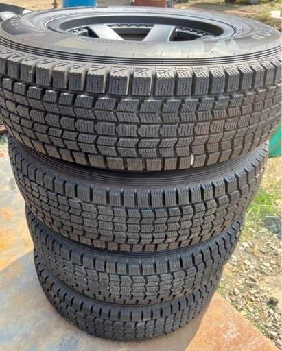 16インチ スタッドレスセット 215/80R16