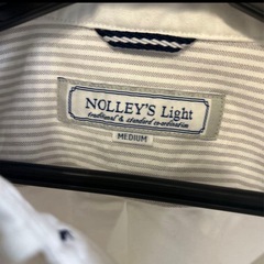 NOLLEY'S Light ホワイトシャツ MサイズとUNIQLOシャツの画像