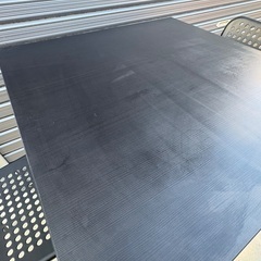 椅子、デスクの画像