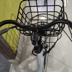 BIKKE　MOB　dd　回生充電機能付　電動自転車　シートクッション新品　2255の画像