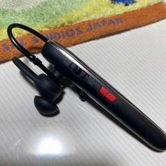 片耳かけBluetoothイヤホンの画像